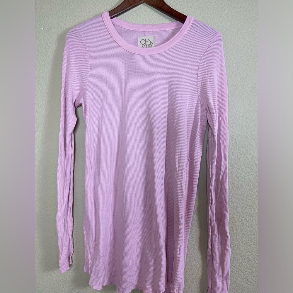 Chaser women’s pink long sleeve top with ruffled hem and cuffs size small